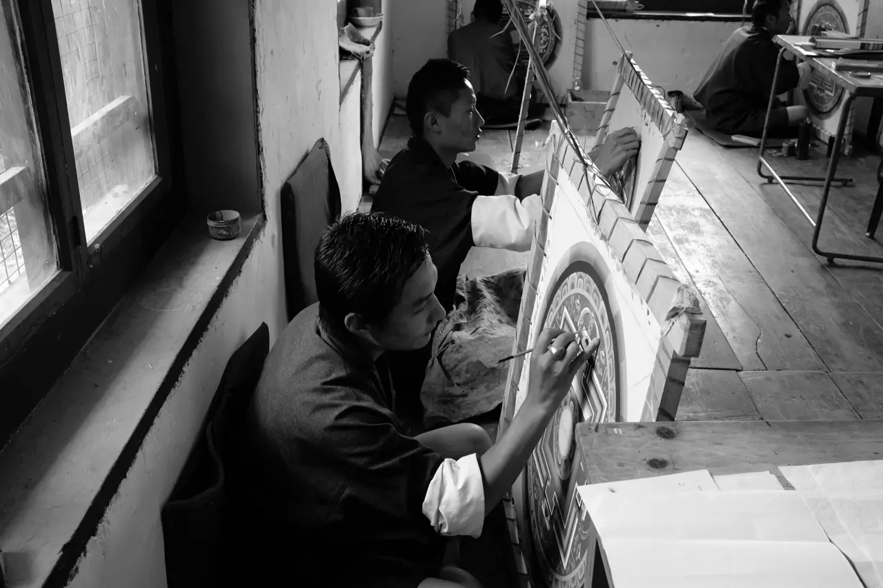 bhutan photography portfolio for freelance photographer mark l chaves