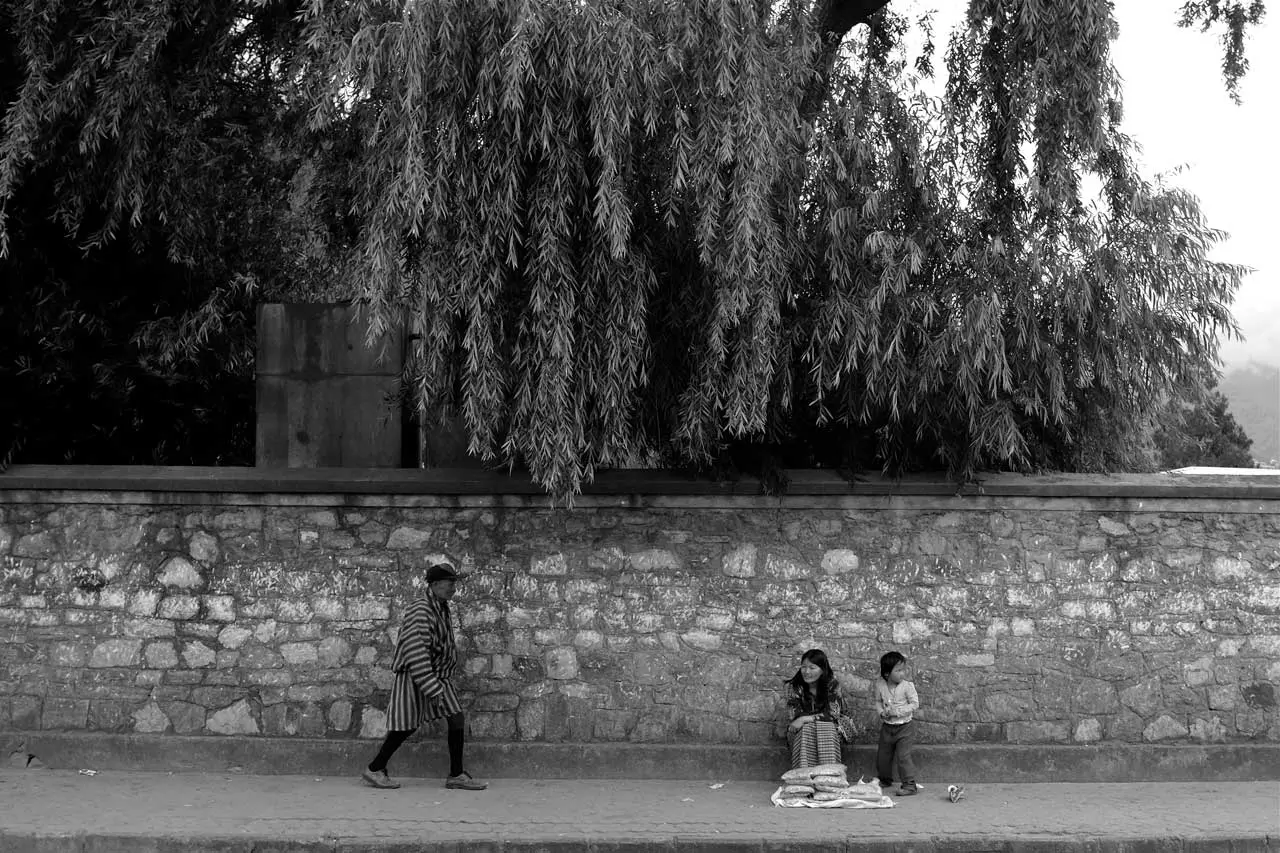 bhutan photography portfolio for freelance photographer mark l chaves