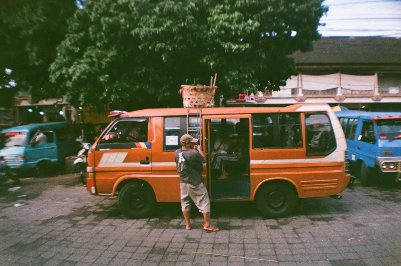 35mm film photography portfolio for freelance photographer mark l chaves